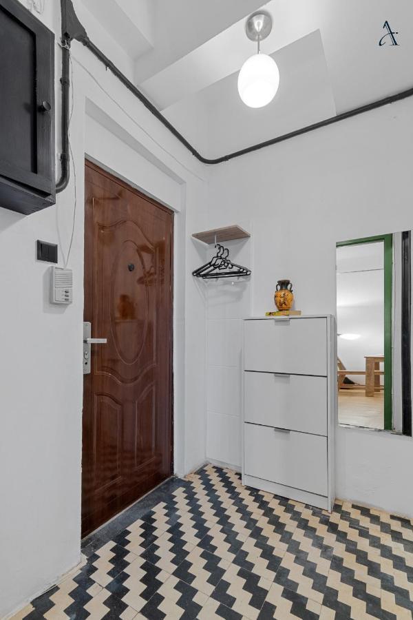 11 Apartament